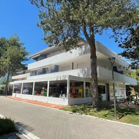 Apartman Near The In