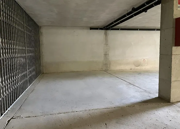 Near The In Apartman